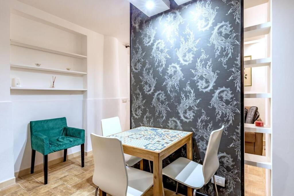 Lovely Apartment Ground Floor Colosseo Wi-Fi Ac Roma Dış mekan fotoğraf
